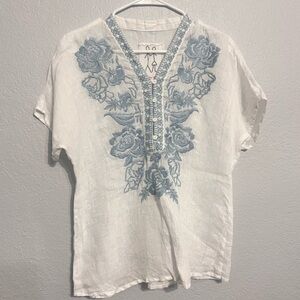 Johnny Was White and Blue Embroidered Linen Top - size XS